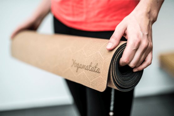 Gros plan sur le tapis de yoga Ruche Yogamatata, 4mm d'épaisseur