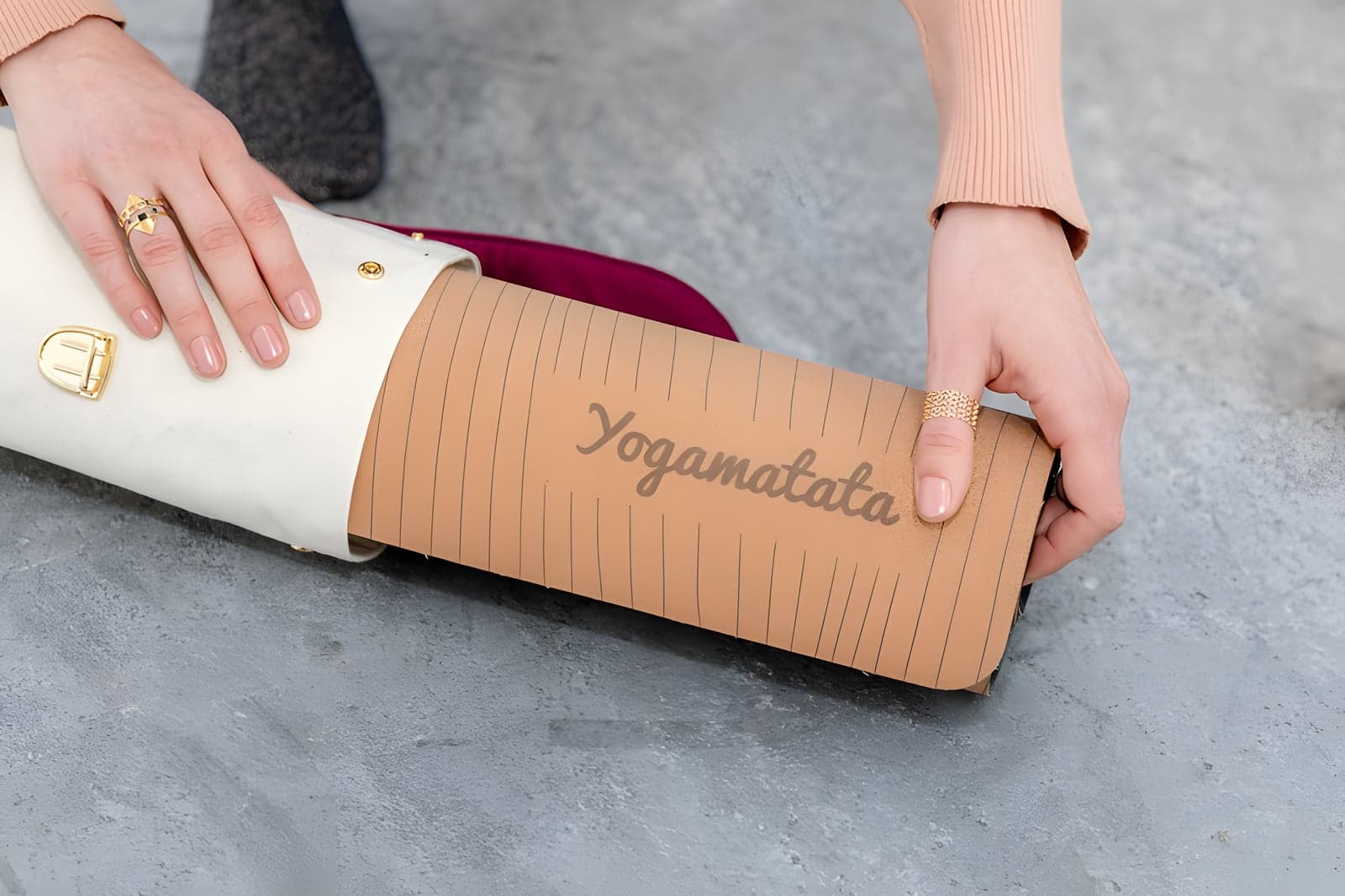 Le tapis de yoga en PVC : le plus glissant et polluant !