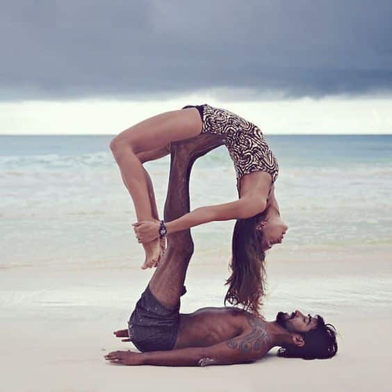 Acroyoga, l'art du yoga et de l'acrobatie réunis - Acro Yoga : when yoga meets acrobatics - #yoga #yogalife #yogalove #acroyoga #yogafrance