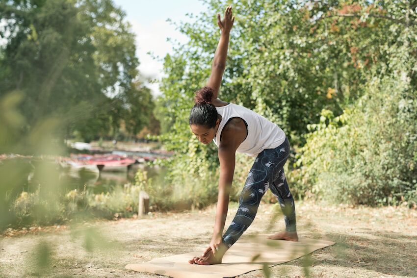 Pratiquez le yoga en complément de leur pratique sportive intensive! Le yoga apporte de nombreux bienfaits tant sur la santé spirituelle, psychique et physique.